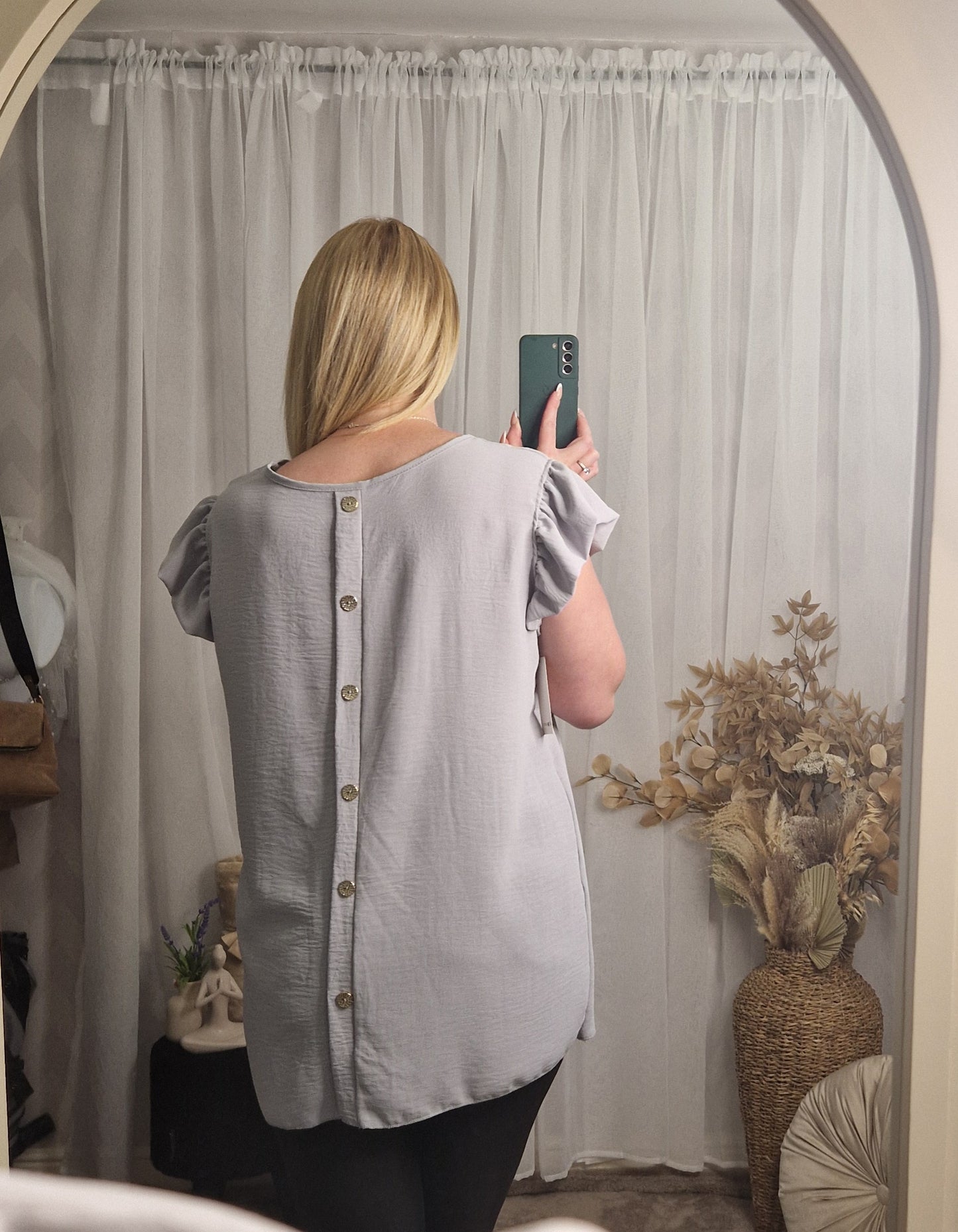 Button Detail Top